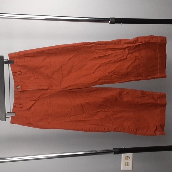 Dip Rust Front Pocket Cropped Wide Leg Pants - Picture 2 of 10